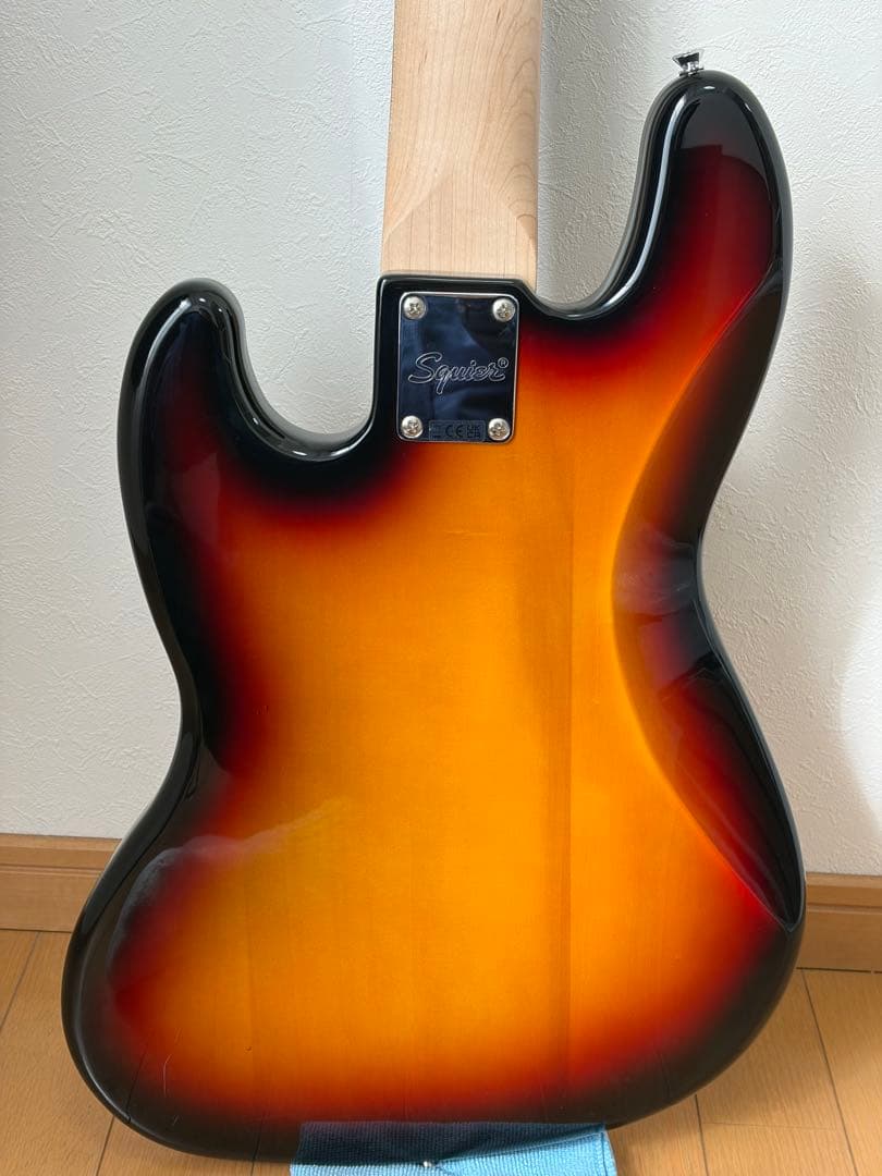 【美品】Squier Affinity Jazz Bass V 5弦ベース