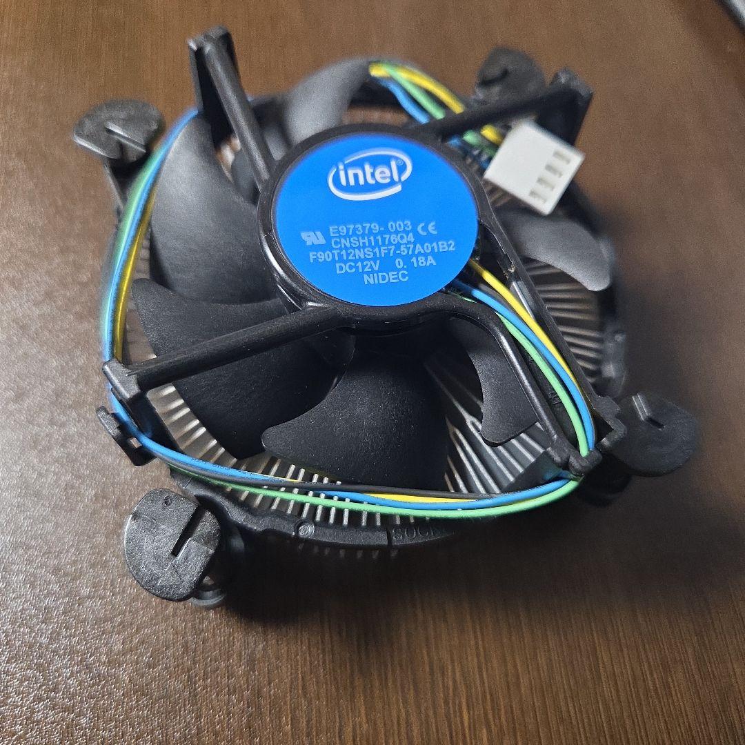 Core i5-10400F 中古（箱・未使用リテールクーラー付き）