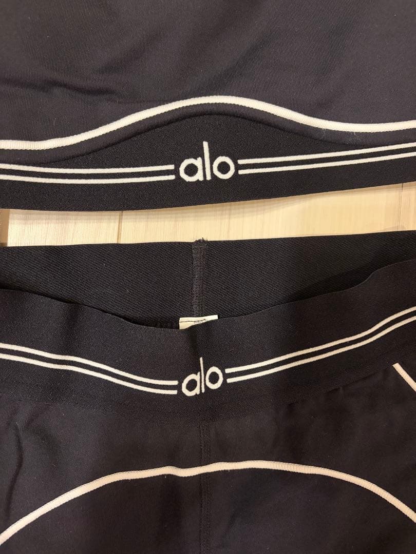 alo ヨガウェア セット トレーニング