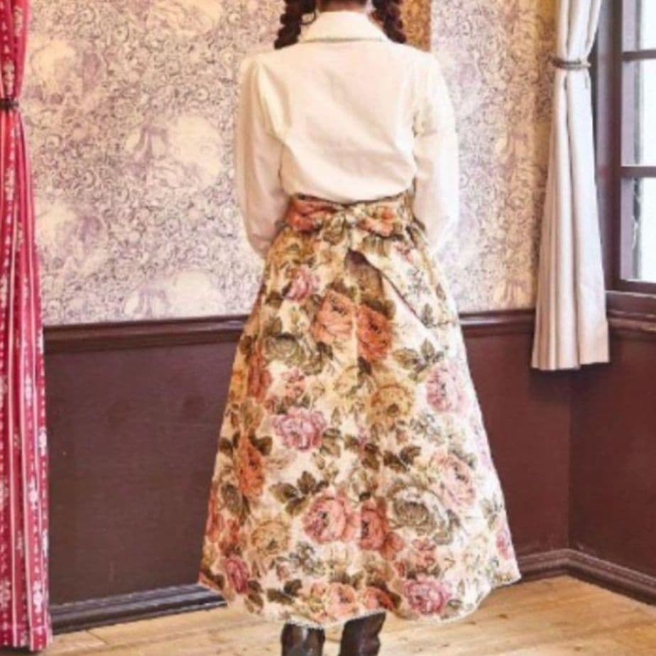 しまむら くる実 ノエル・ド・メモワール ゴブランスカート Mサイズ