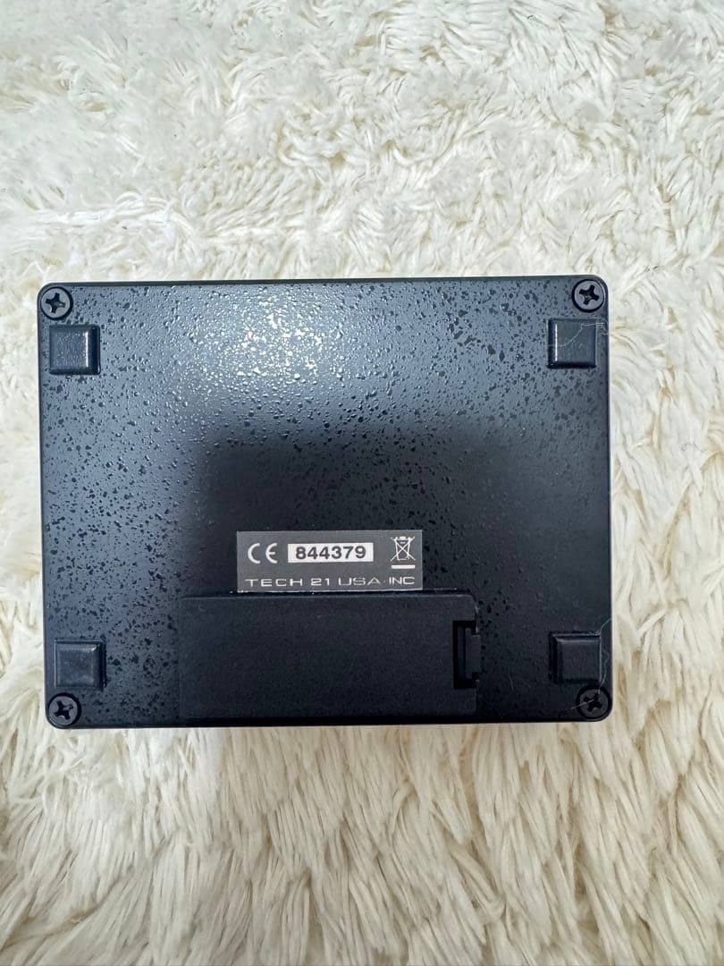 ベース Tech 21 SANSAMP BASS D DI V2