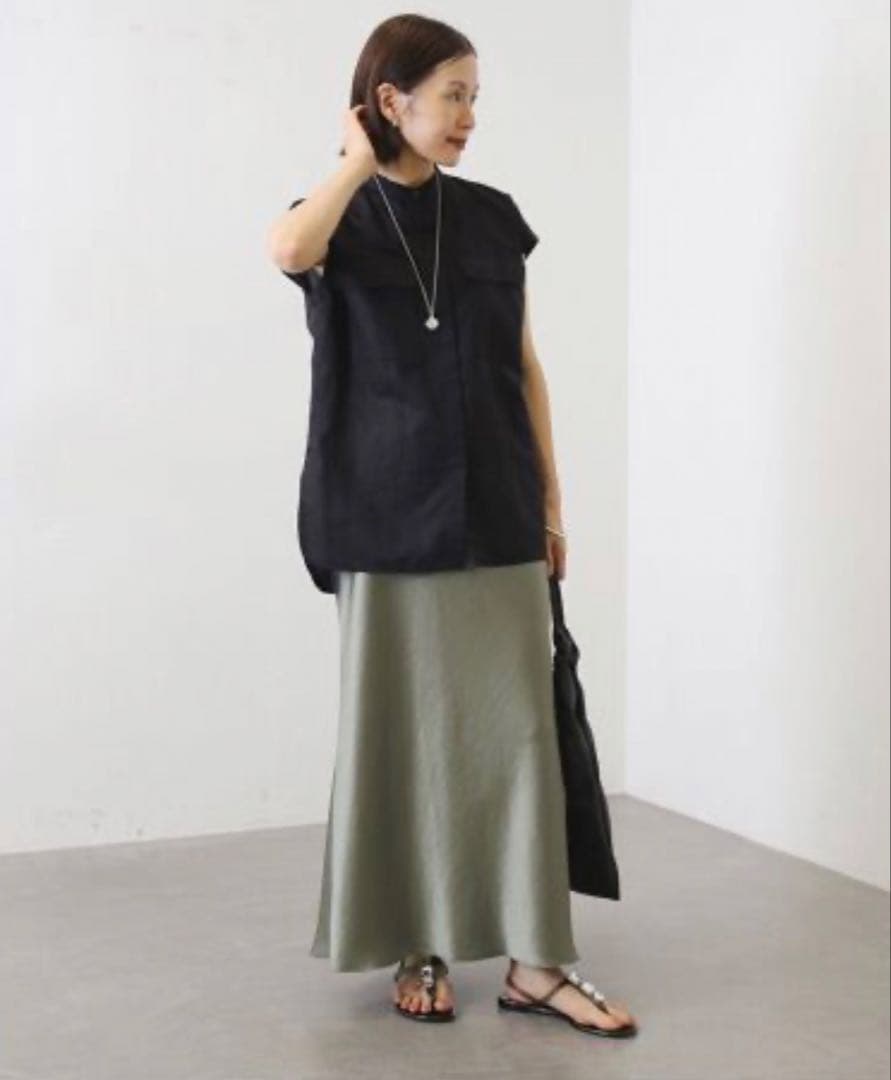 未使用 IENA ダブルサテンスカート 40サイズ