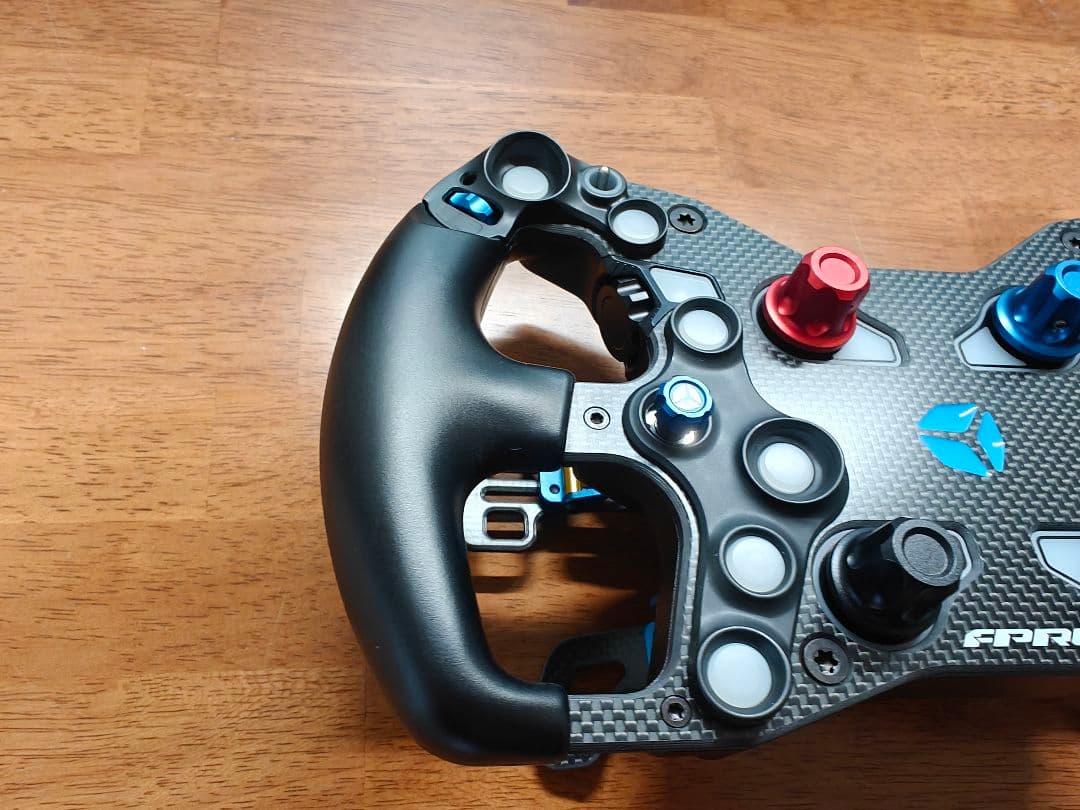 開封のみ Cube Controls F-PRO Blue フォーミュラホイール