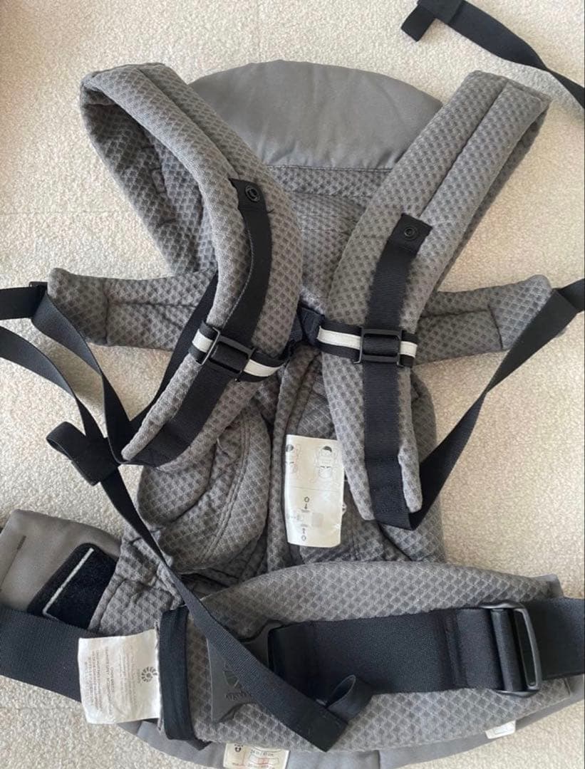正規品ergobaby OMNI breeze 抱っこひも　グレー