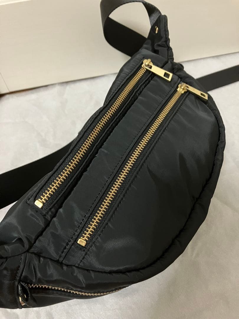 バンヤードストーム キレイめボディバッグ ブラック