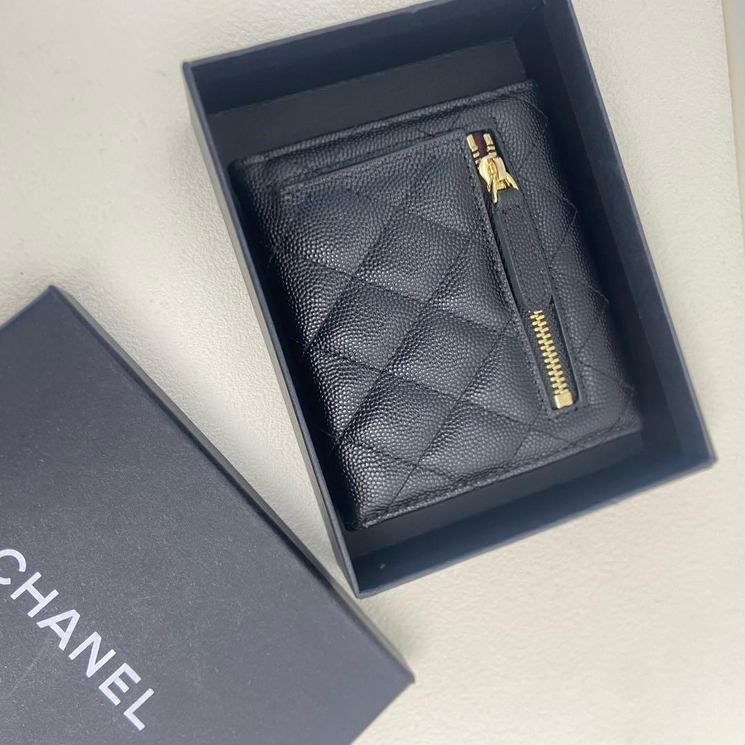 CHANEL プラック キルティングレザー 財布