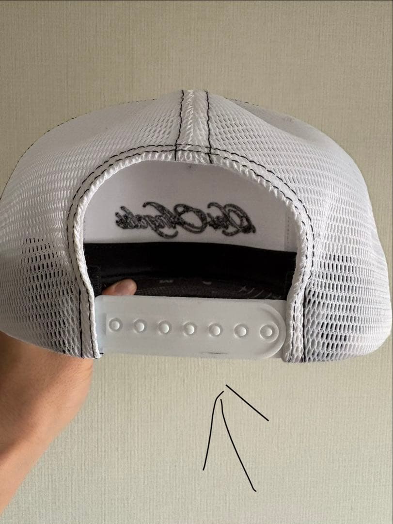 完売品 LA SCRIPT TRUCKER CAP