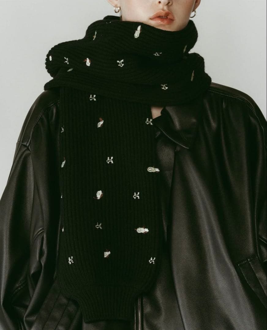 knuthmarf K motif muffler 黒