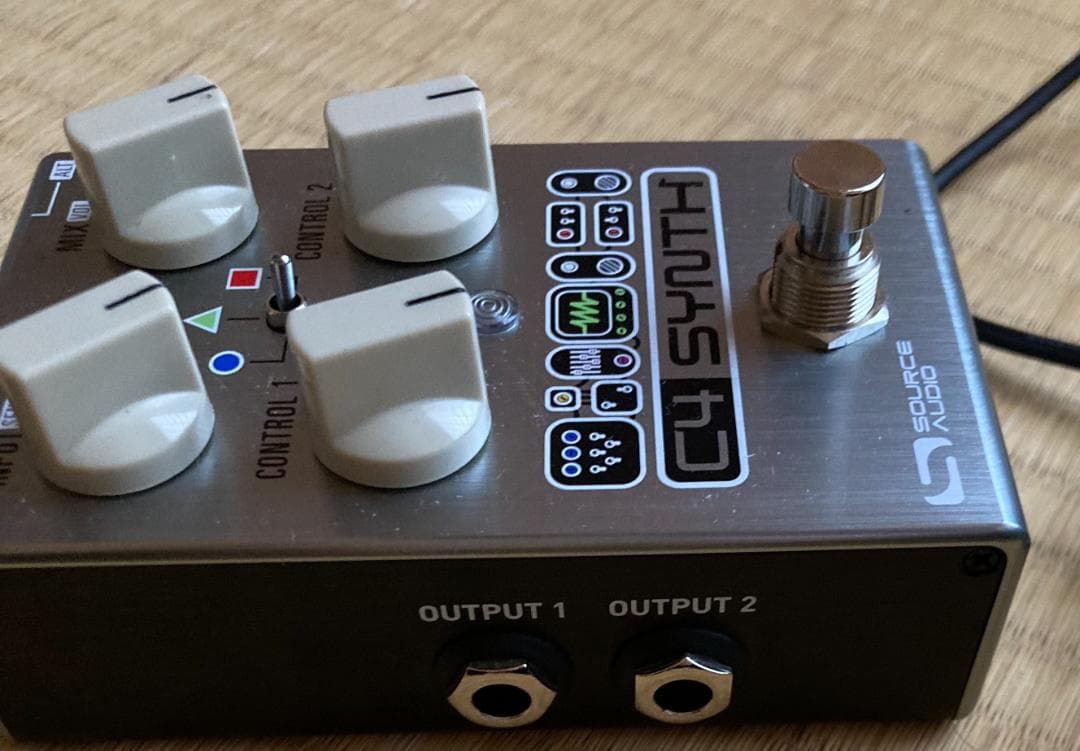 SOURCE AUDIO C4 SYNTH シンセペダル 動作確認済 国内正規品