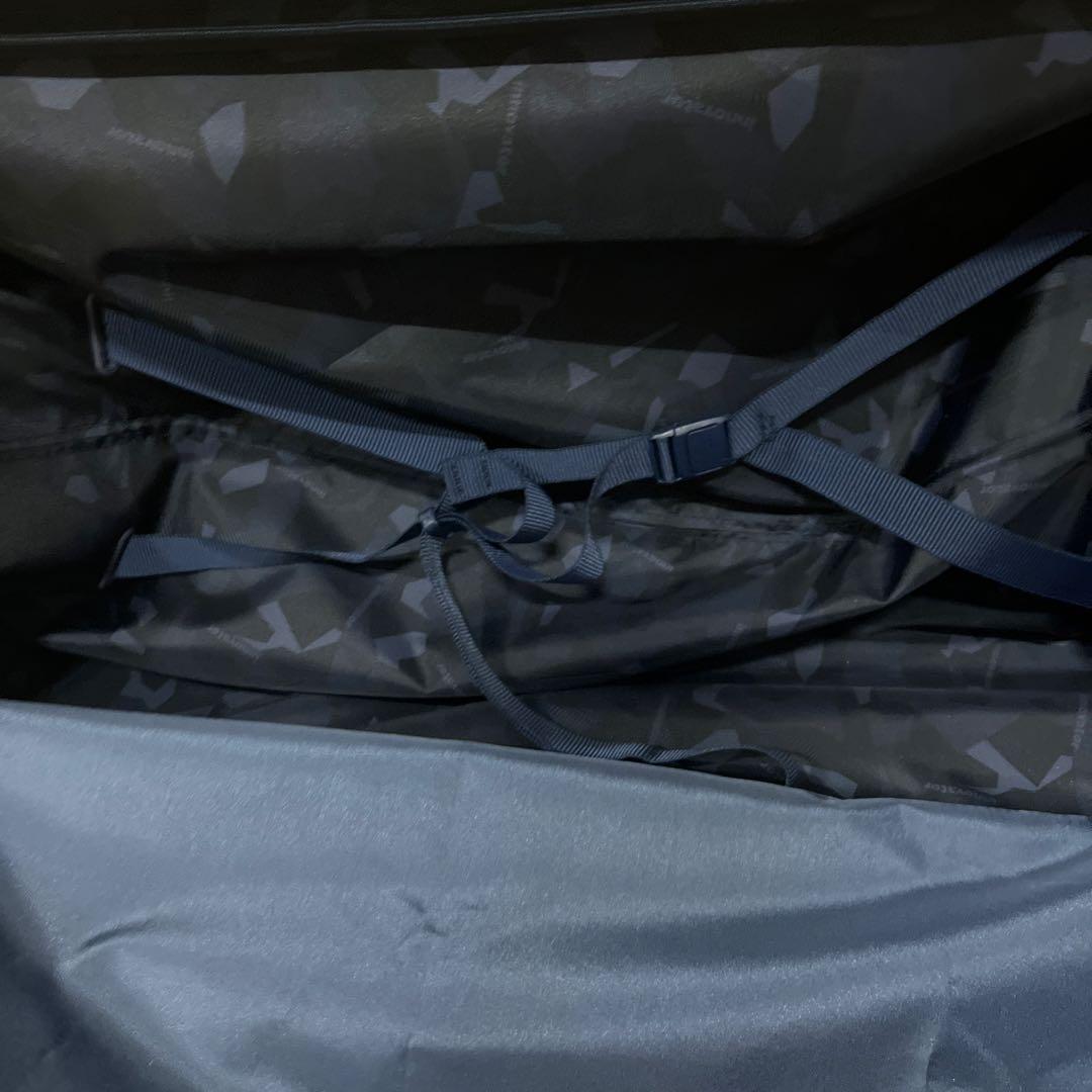 [イノベーター] スーツケース 大型 スリム 多機能モデル INV80