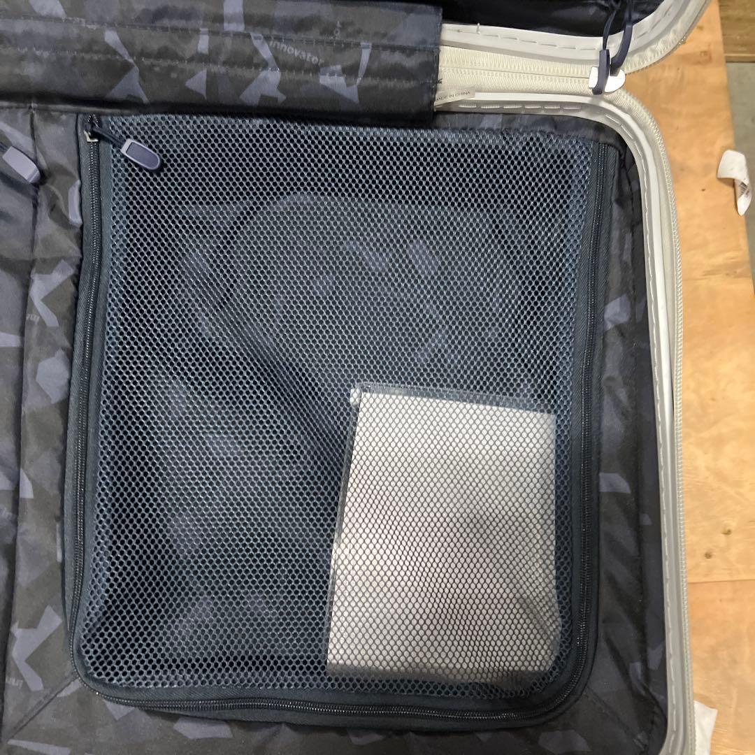 [イノベーター] スーツケース 大型 スリム 多機能モデル INV80