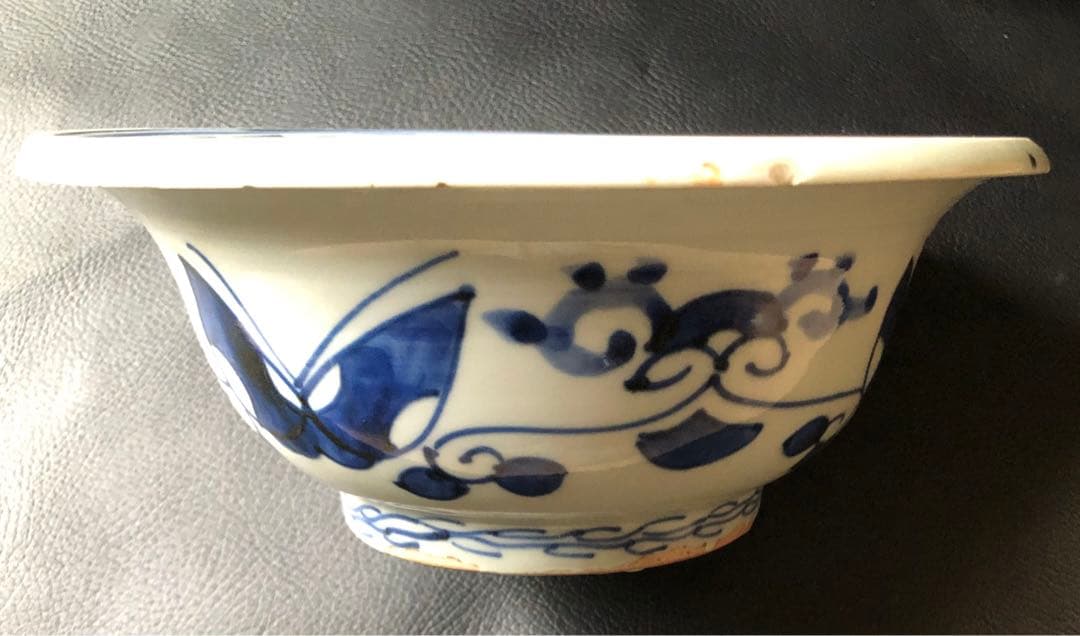 古 伊万里　柳 橋 庵 山 蝶々 蔓 草 柄 深鉢　絵付 染付　料理 盛鉢 中鉢