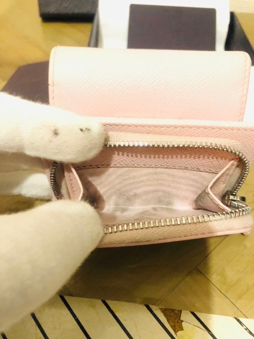 PRADA ピンク 三つ折り財布 サフィアーノレザー