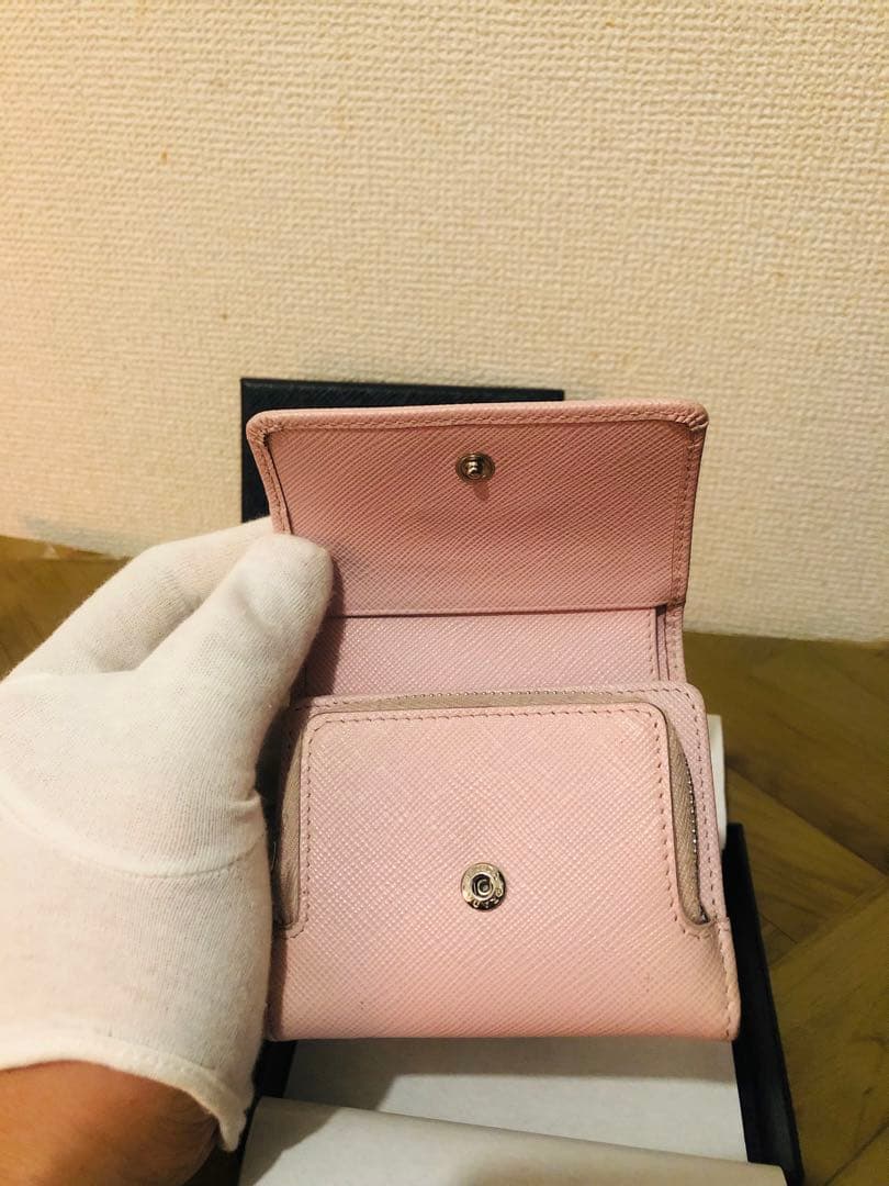 PRADA ピンク 三つ折り財布 サフィアーノレザー