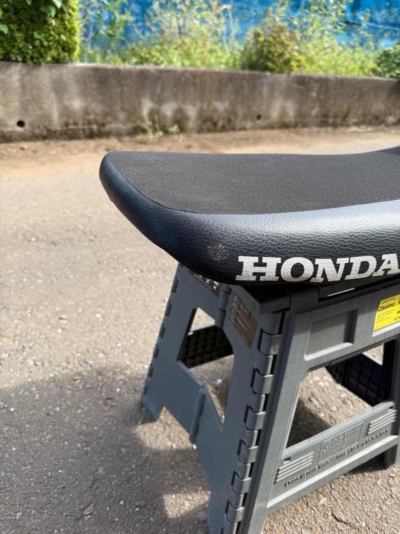HONDA XRV750アフリカツイン（RD07）用「純正ローシート」