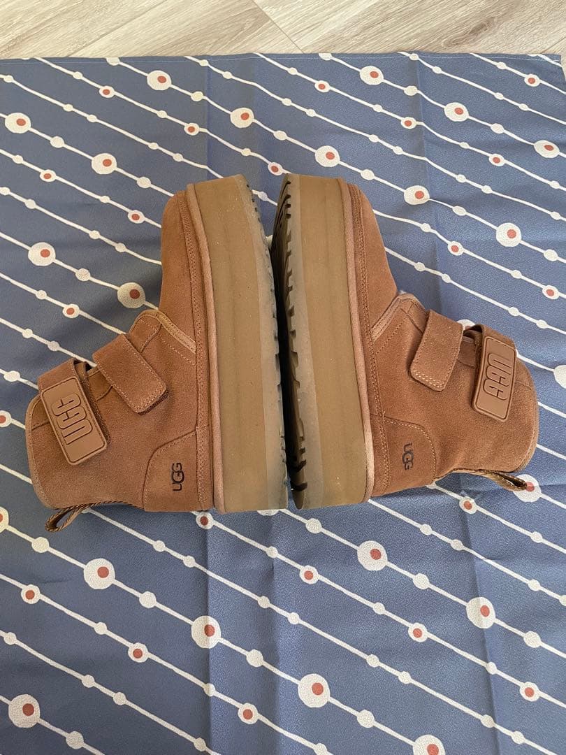 UGG W NEUMEL PLATFORM ニューメル　プラットフォーム