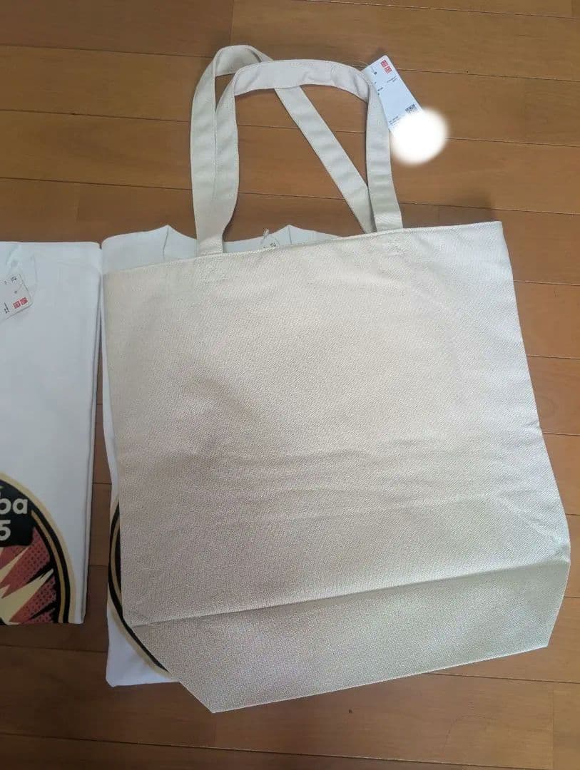 ＴシャツL、M、トートバッグ3点ユニクロUNIQLOイナバ化粧品178 B'z