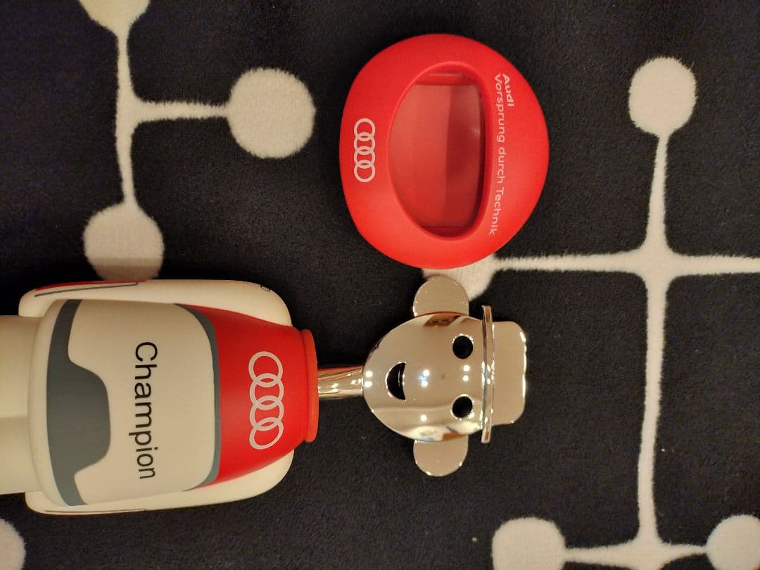 Audi Sport × ALESSI ワインオープナー