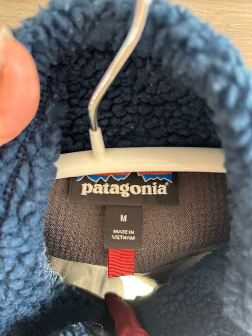 patagonia フリースベスト M ネイビー/レッド
