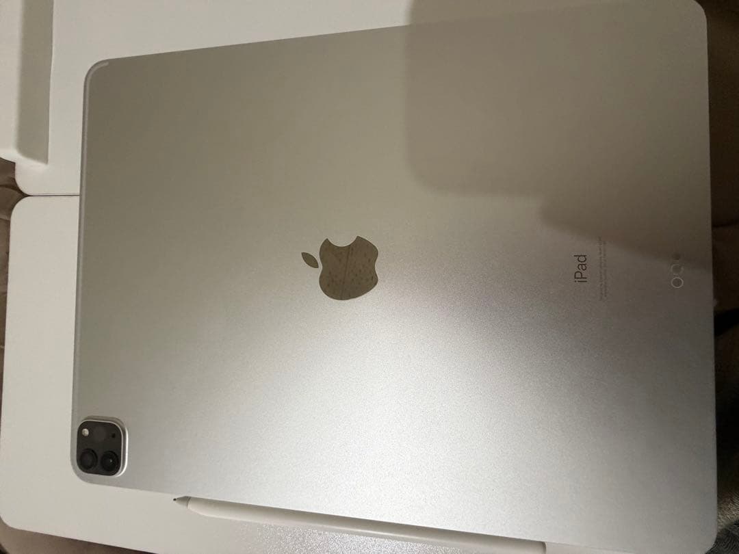 iPad pro 12.9センチ第五世代（M1） 256GB シルバー