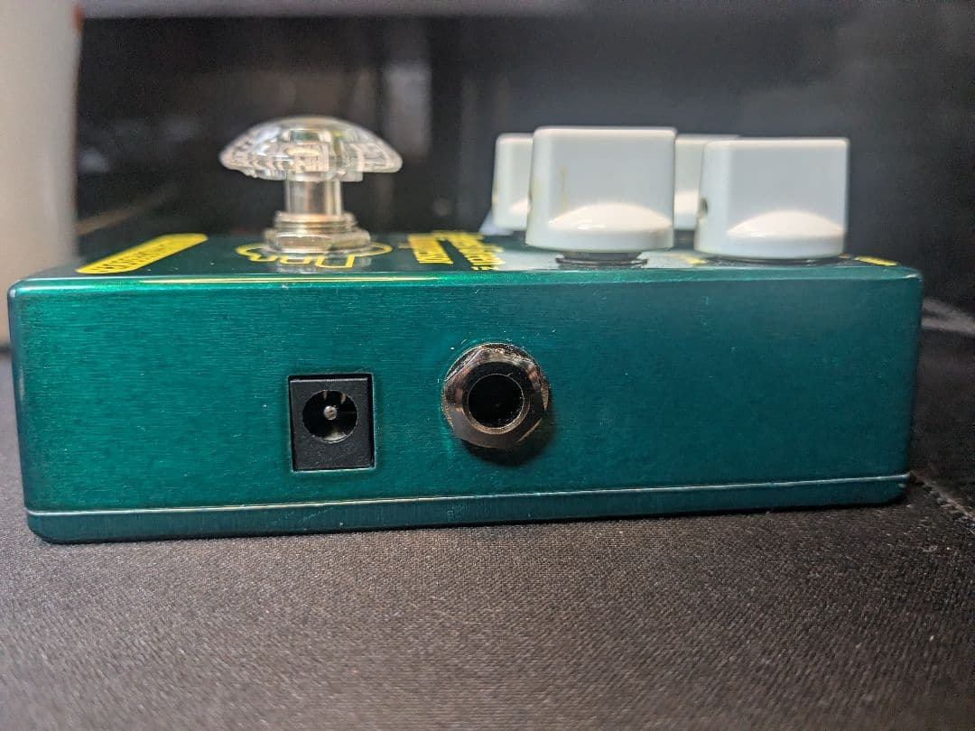 ベース MAD PROFESSOR Forest Green Compressor