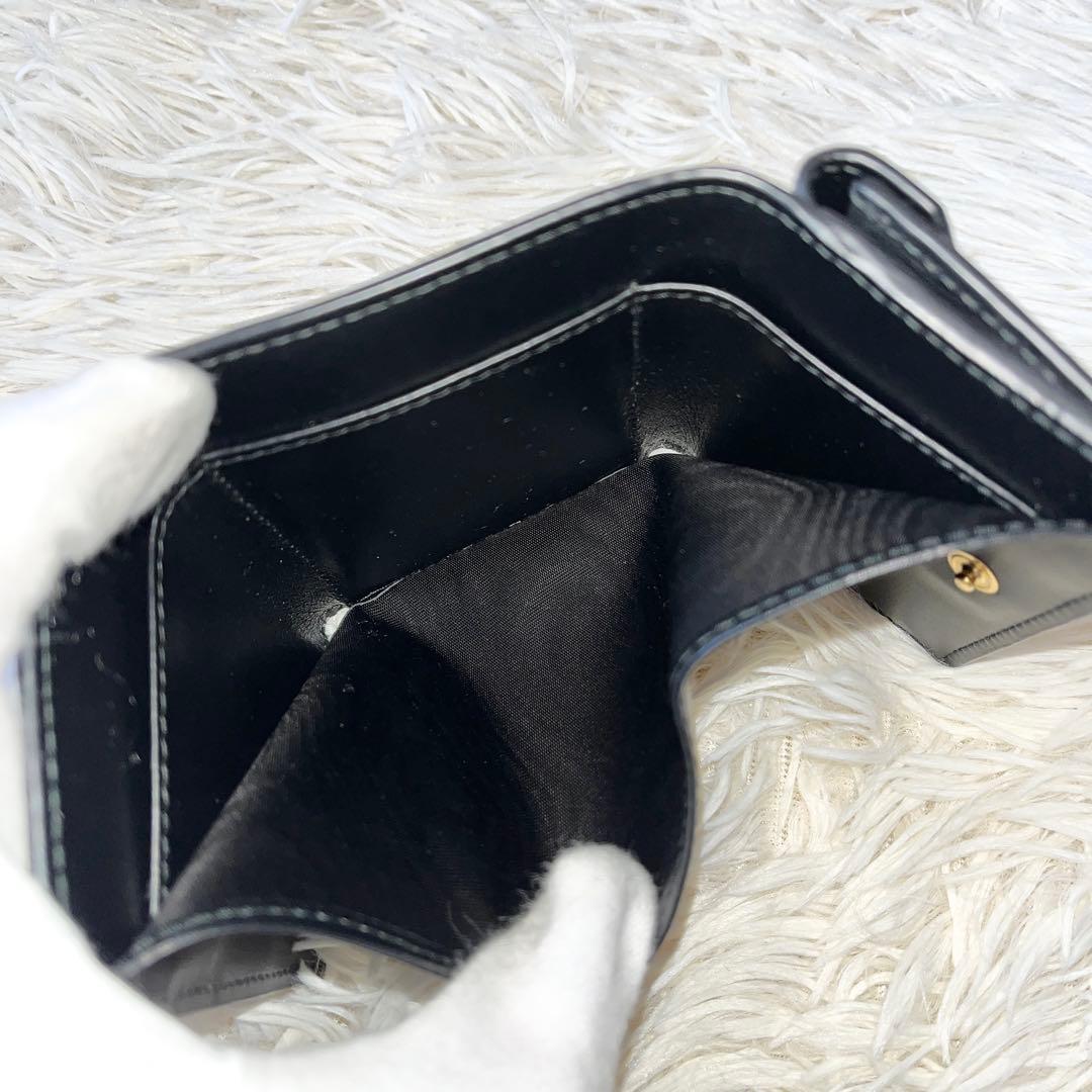 新品✨PRADAプラダ　ヴィッテロムーブ　三つ折り財布　1MH021 三角ロゴ