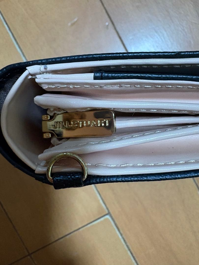 JILL STUART ブラック 二つ折り財布