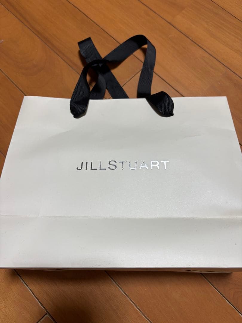 JILL STUART ブラック 二つ折り財布