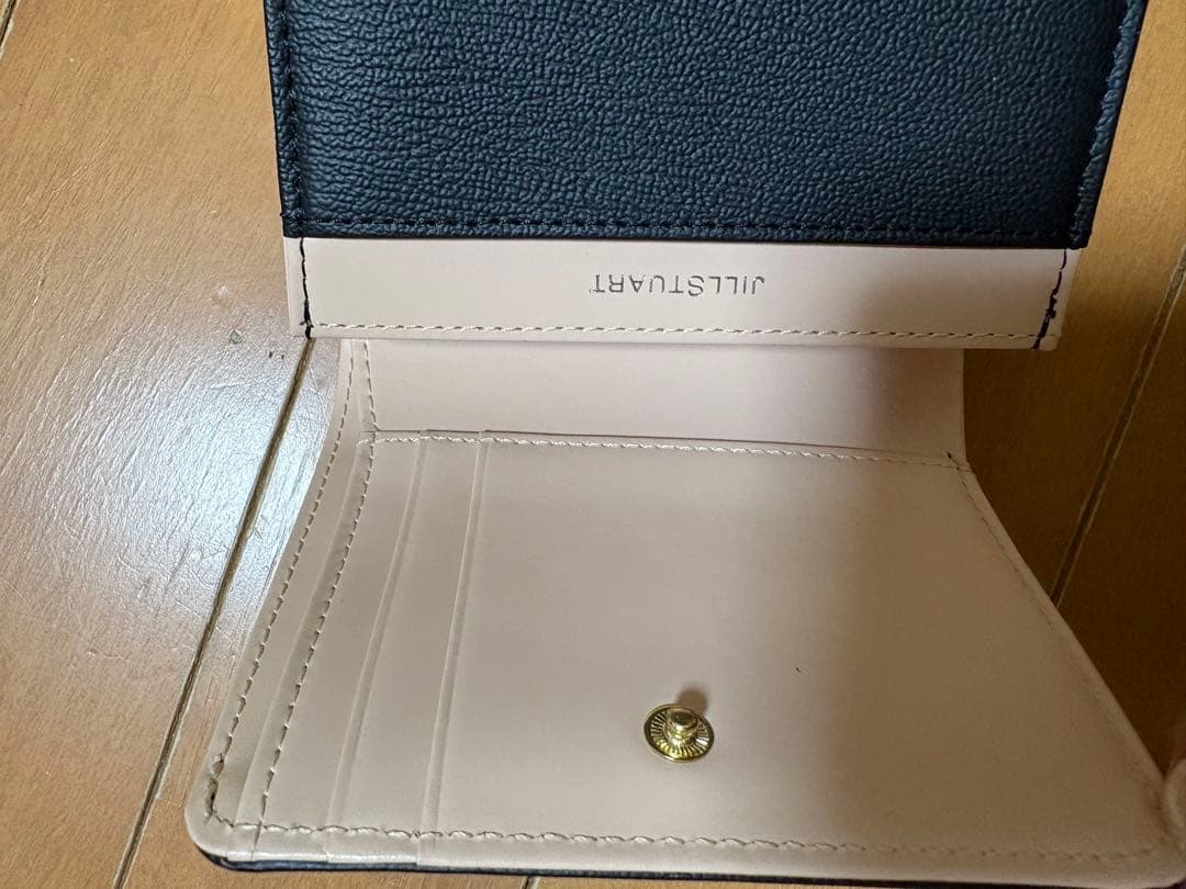JILL STUART ブラック 二つ折り財布