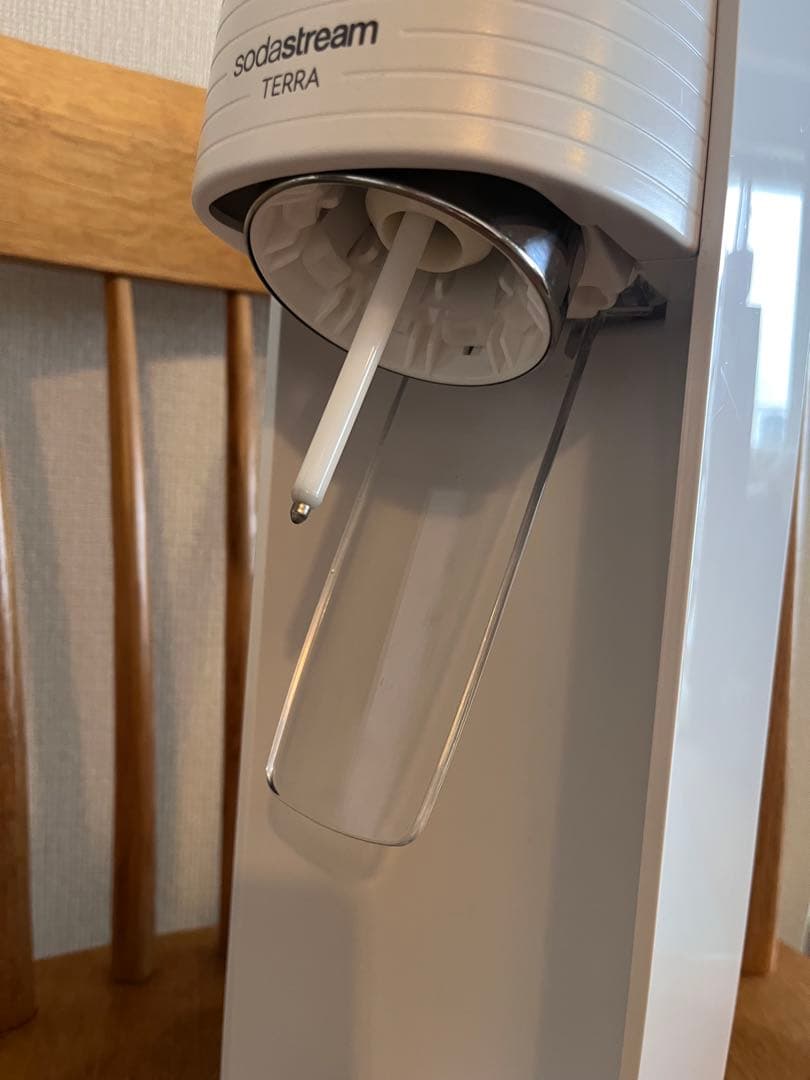 sodastream TERRA ホワイト 炭酸水メーカー 本体とボトル2本付き