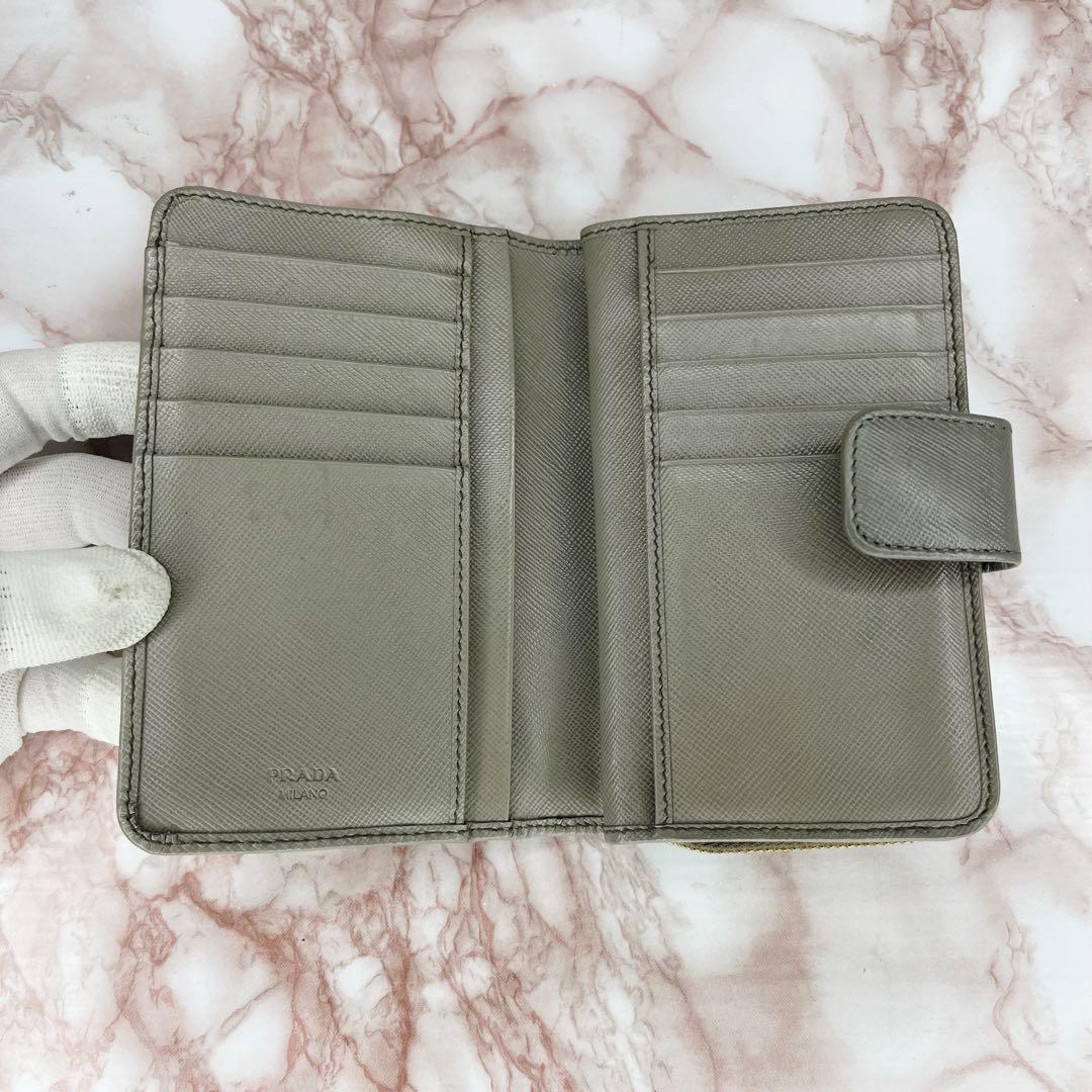 【極美品】PRADA 二つ折り財布 折り財布82
