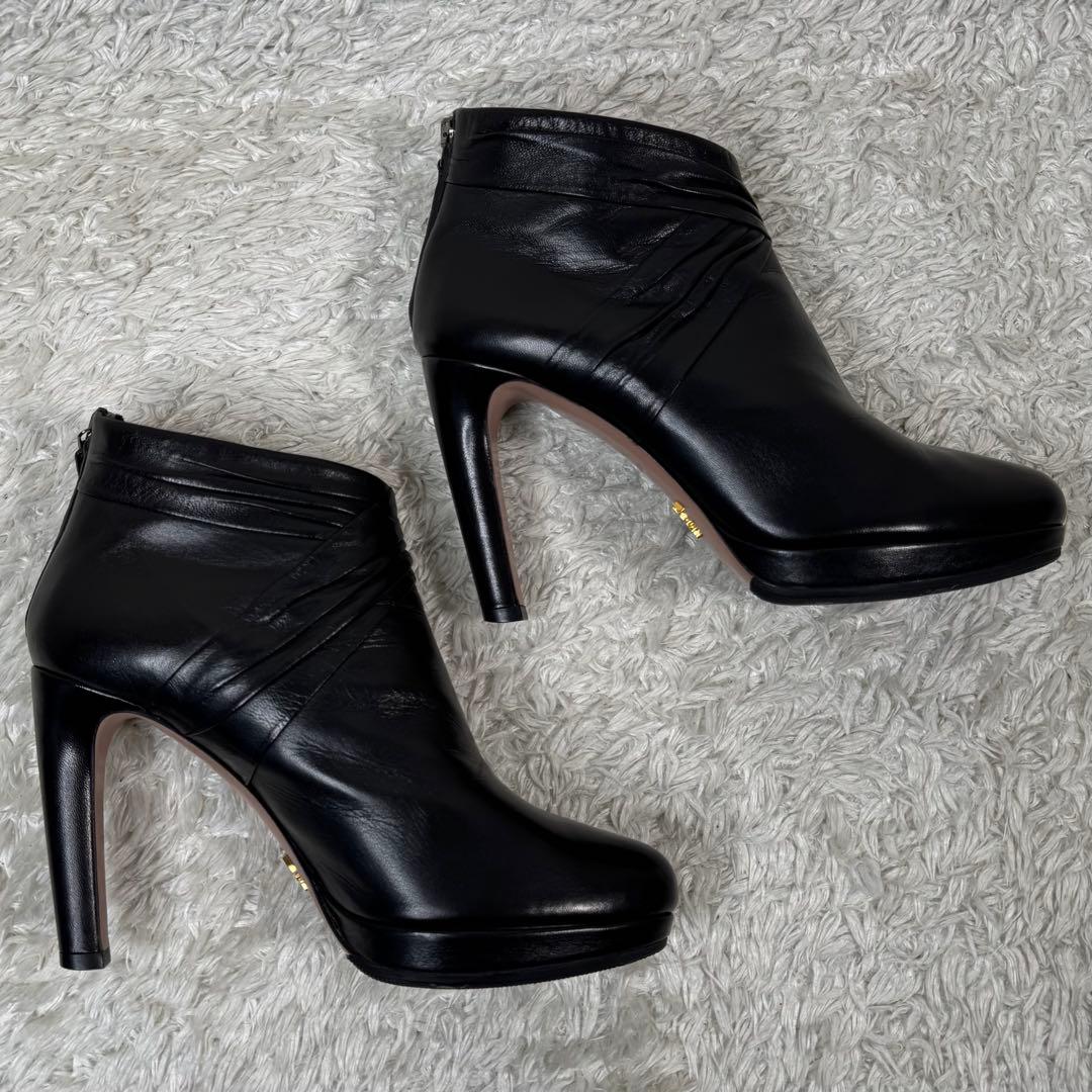 プラダ PRADA ショートブーツ バックジップ レザー ハイヒール 24.0