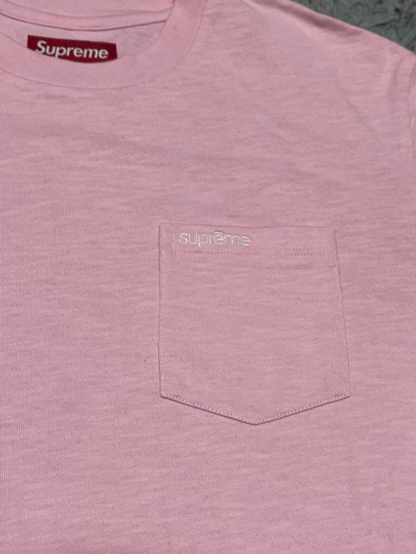 supreme pink Tシャツ