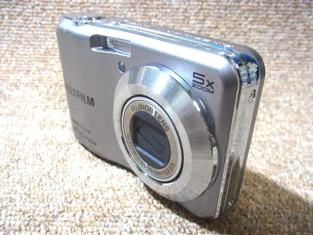 FUJIFILM FINEPIX AX600 富士フィルム製デジカメ 動作OK