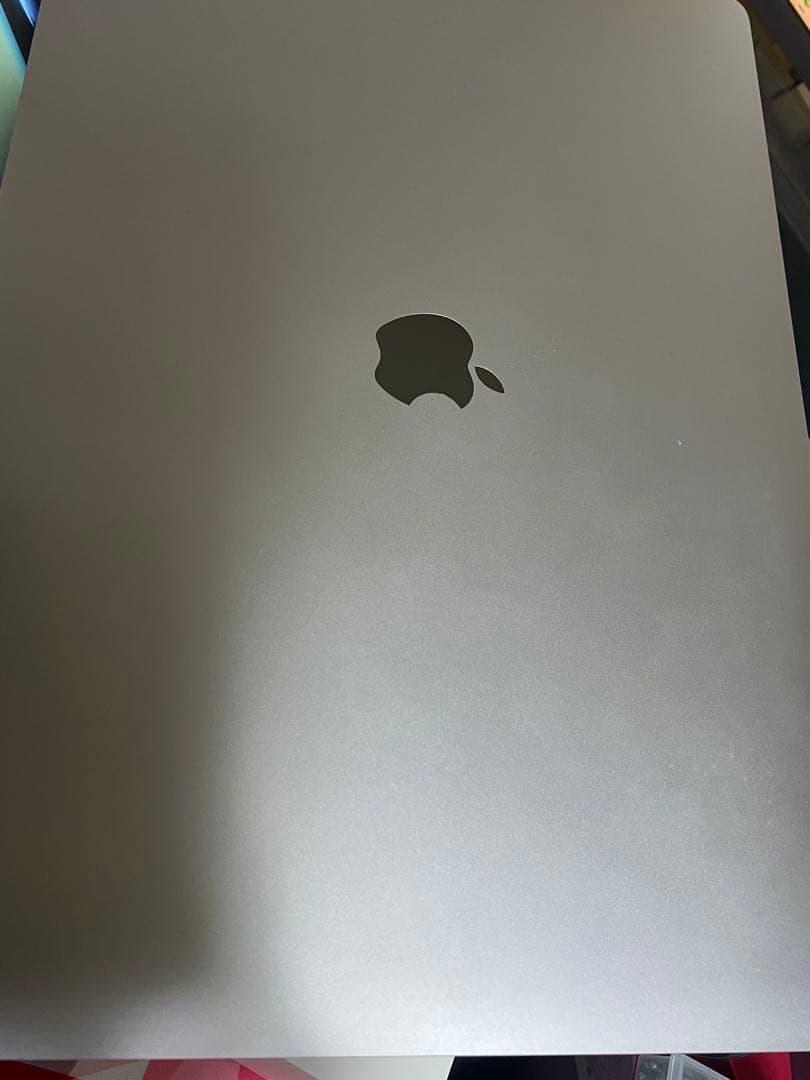 MacBook Pro 2019 16インチ 16gb 512gb