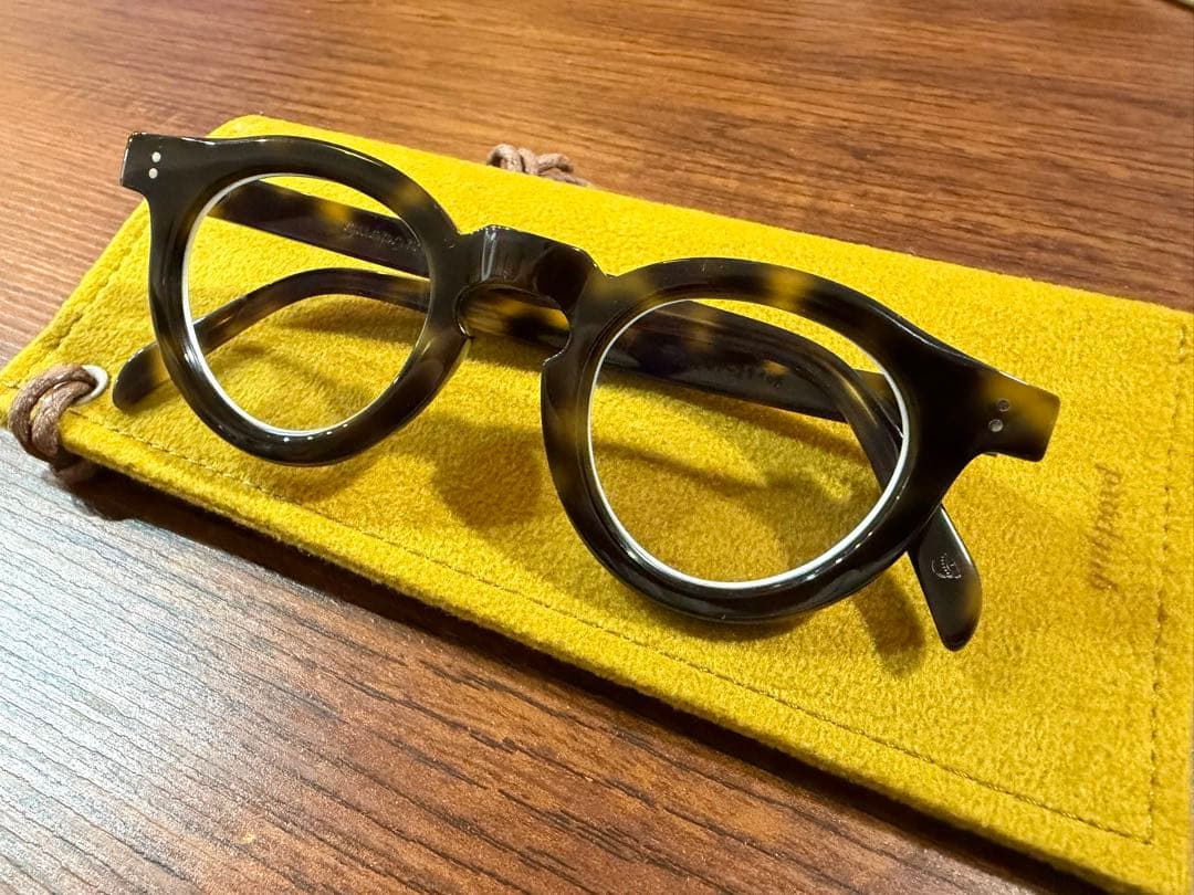 ギュパール　guepard GP-21 ECAILLE JAUNE