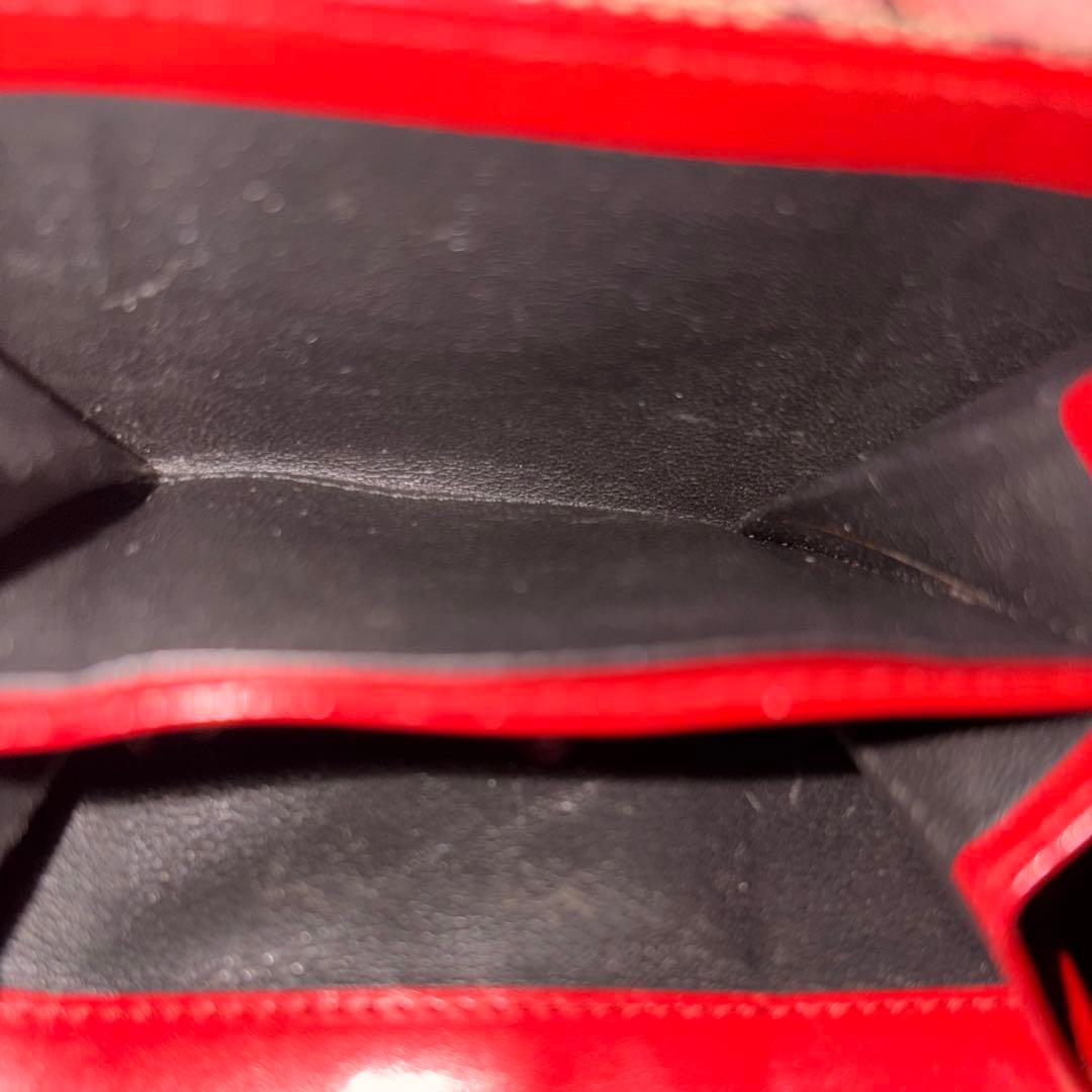 GUCCI 2つ折り財布　GG柄 赤　箱付き