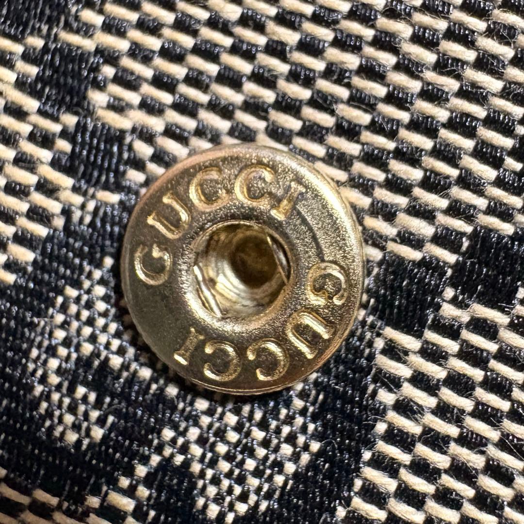 GUCCI 2つ折り財布　GG柄 赤　箱付き