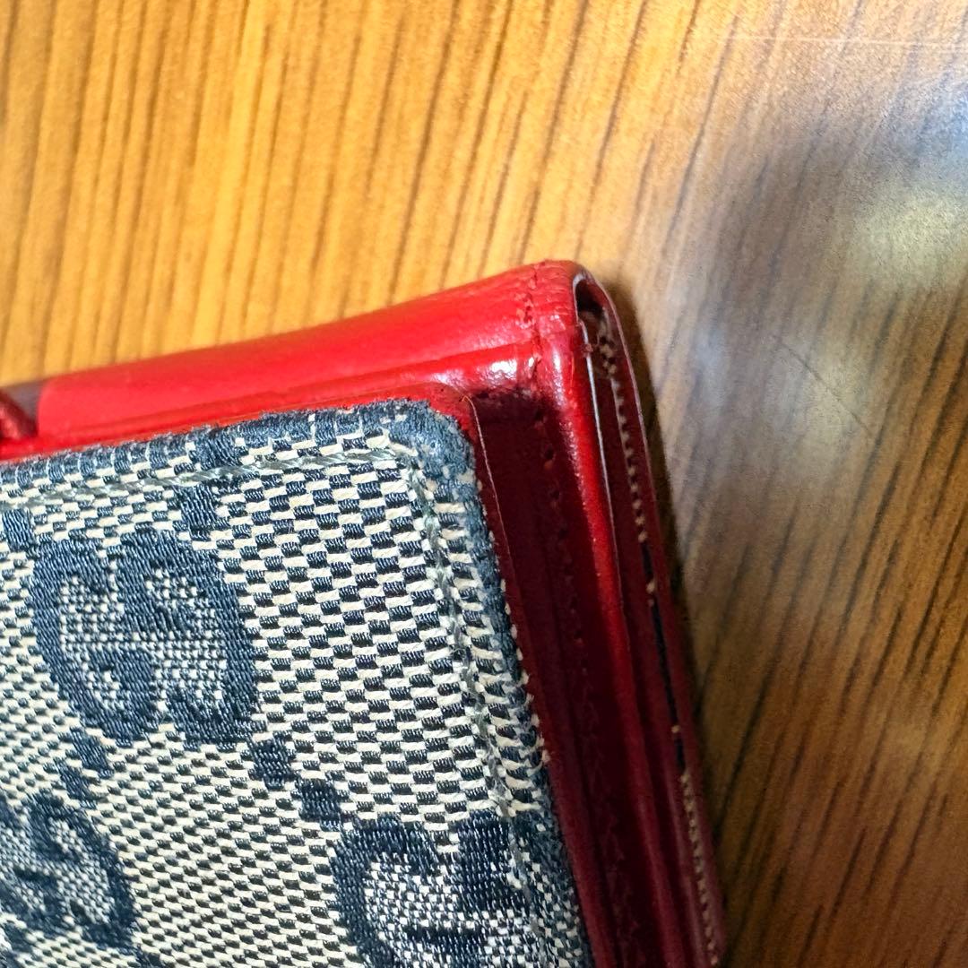 GUCCI 2つ折り財布　GG柄 赤　箱付き