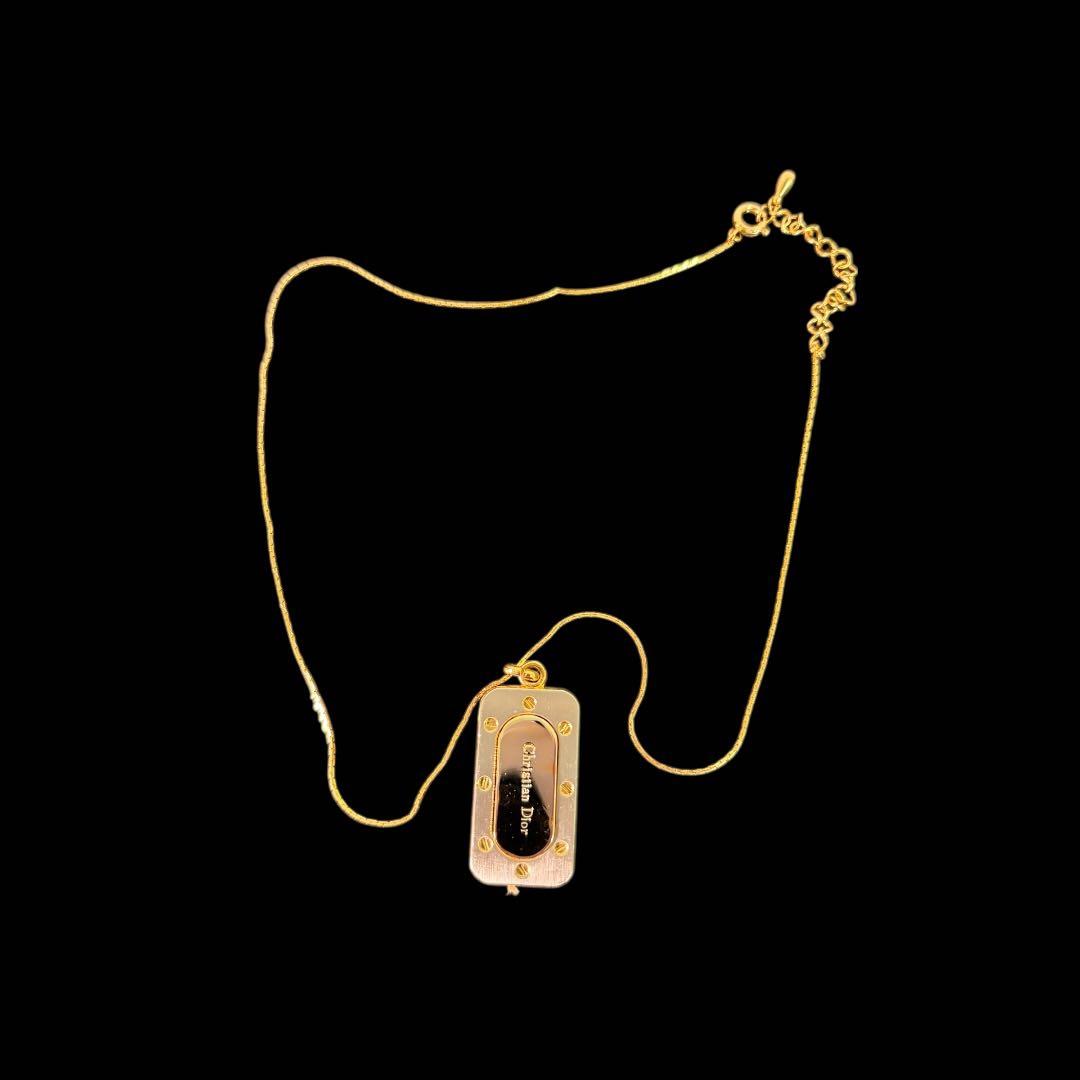 55　ディオール長方形ペンダントネックレス　Dior