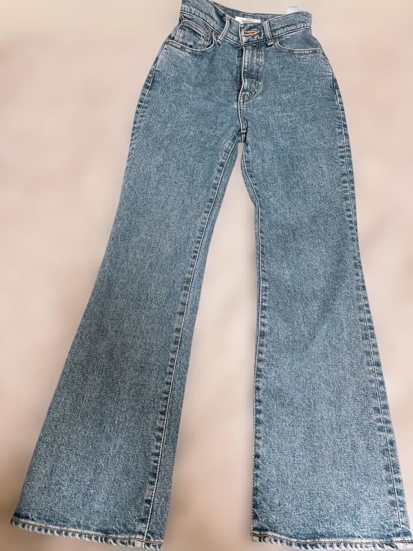 MOUSSY MVSフレアデニム パンツ 23サイズ ライトブルー
