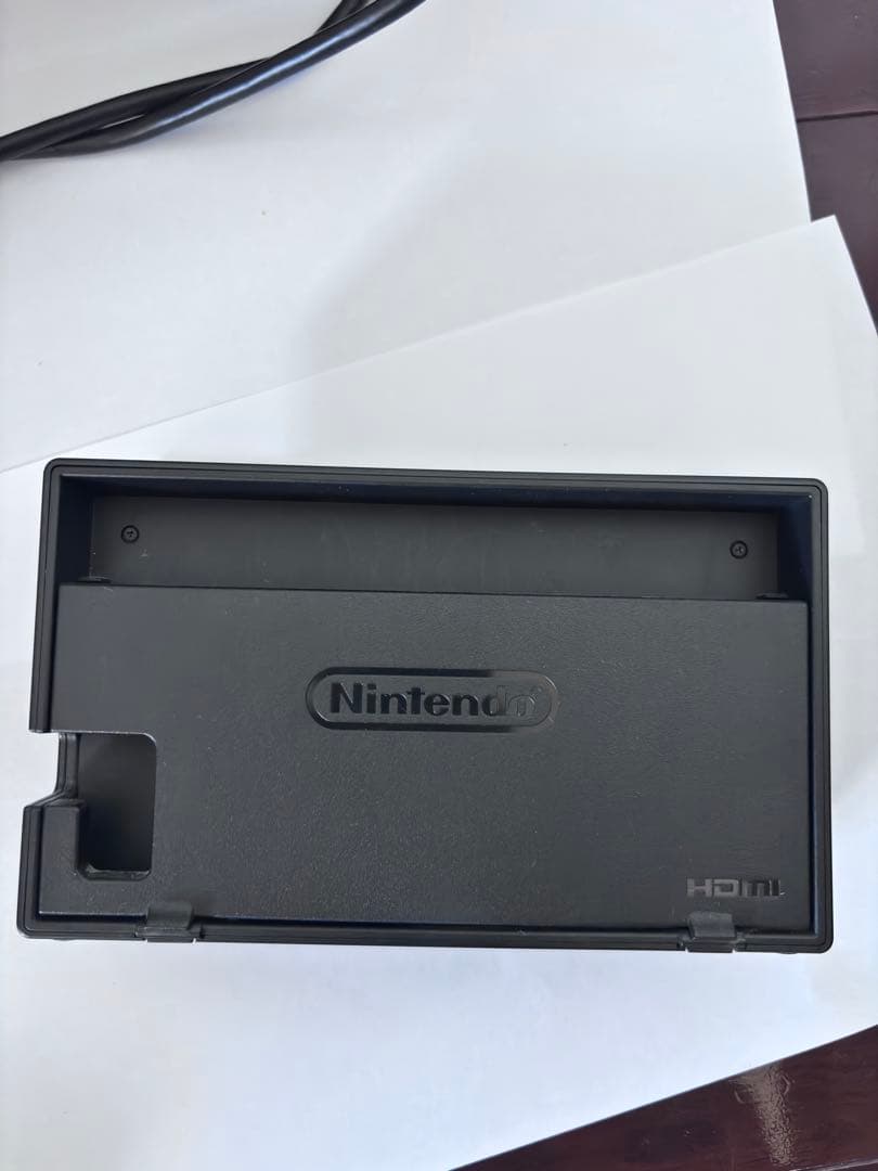 Switch本体、ドック