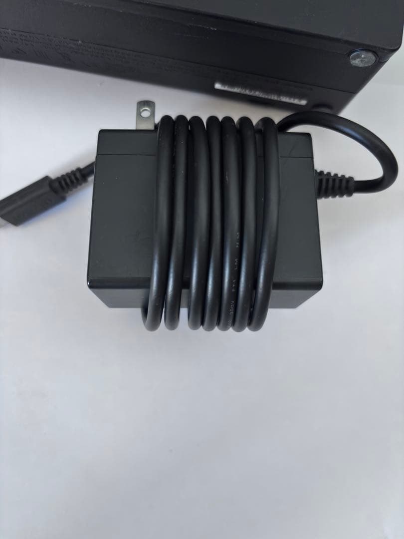 Switch本体、ドック