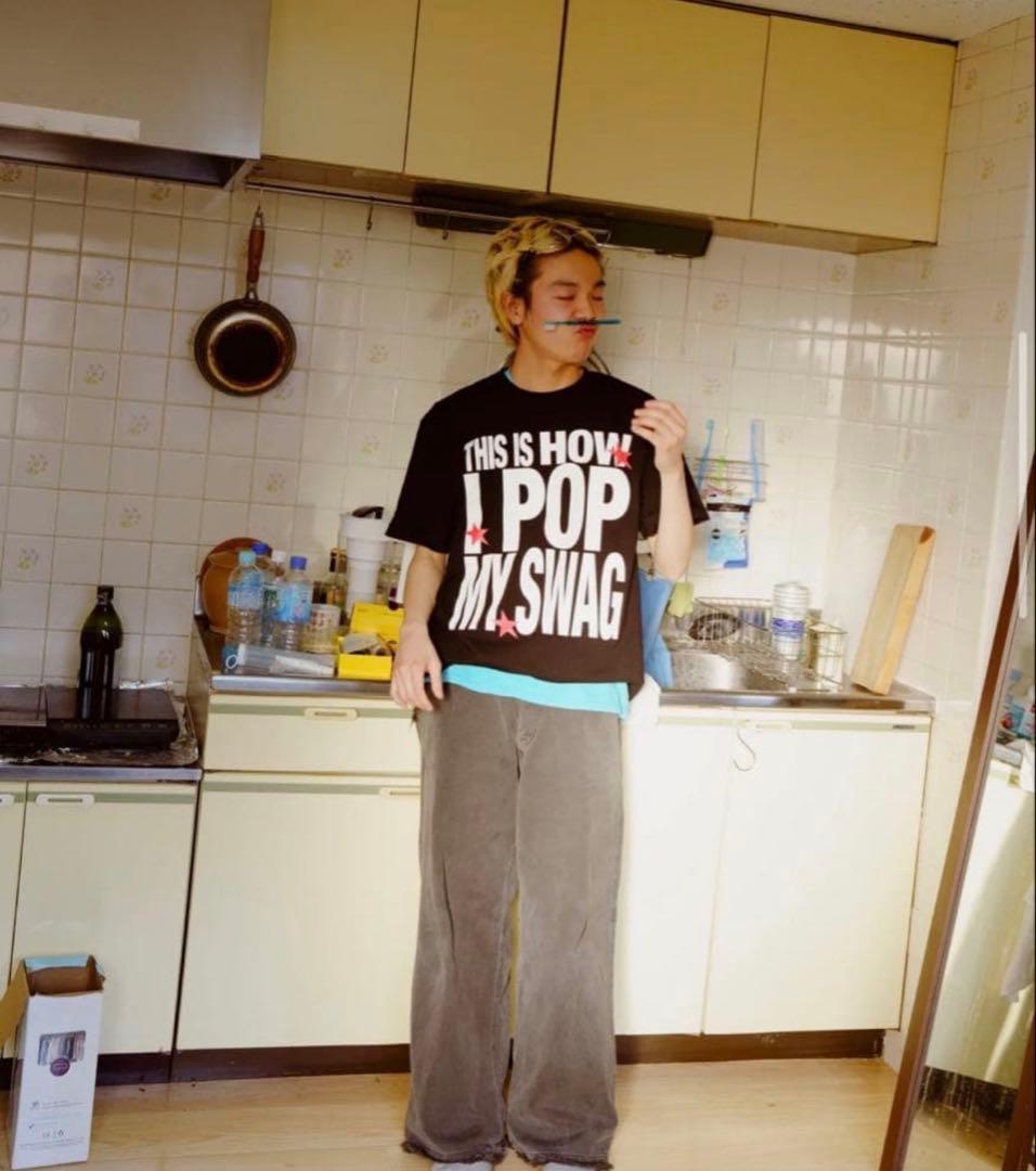 popyours THIS IS HOW I POP MY SWAG Tシャツ