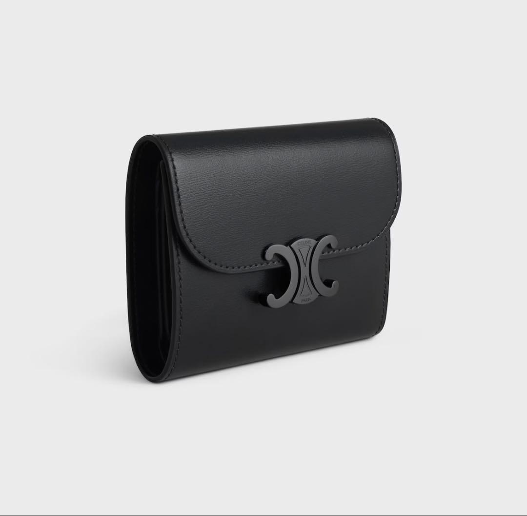 CELINE ブラック 三つ折り財布(黒)スモールフラップウォレットトリオンフ