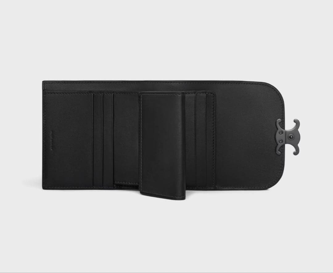CELINE ブラック 三つ折り財布(黒)スモールフラップウォレットトリオンフ
