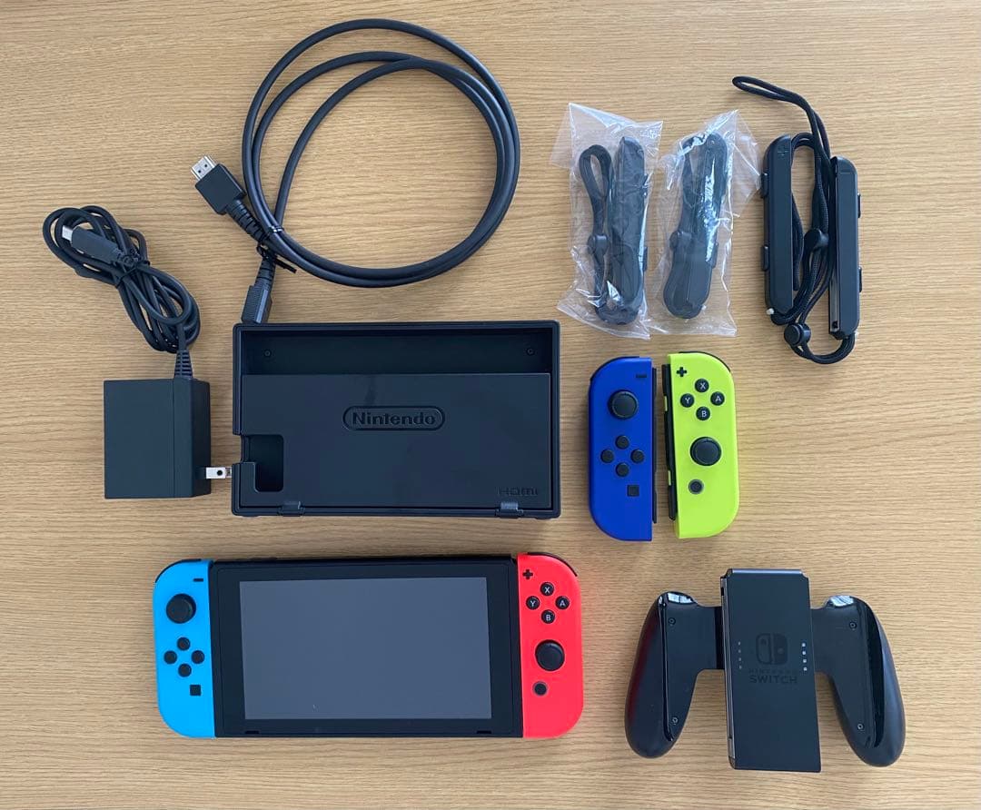 Hana　Nintendo Switch 本体 + Joy-Con 4つ