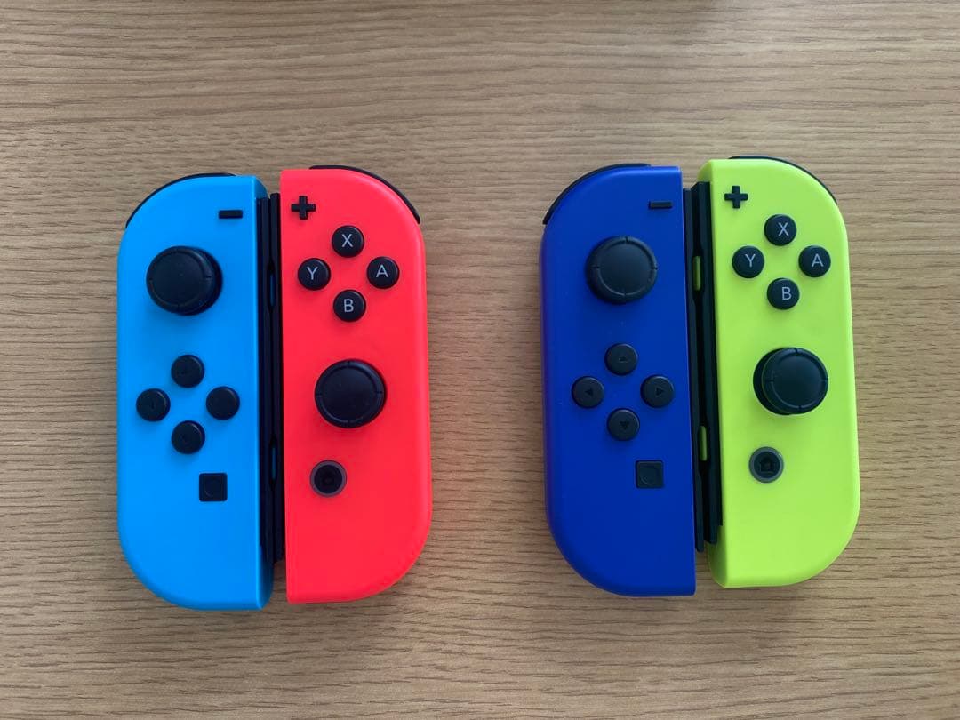 Hana　Nintendo Switch 本体 + Joy-Con 4つ