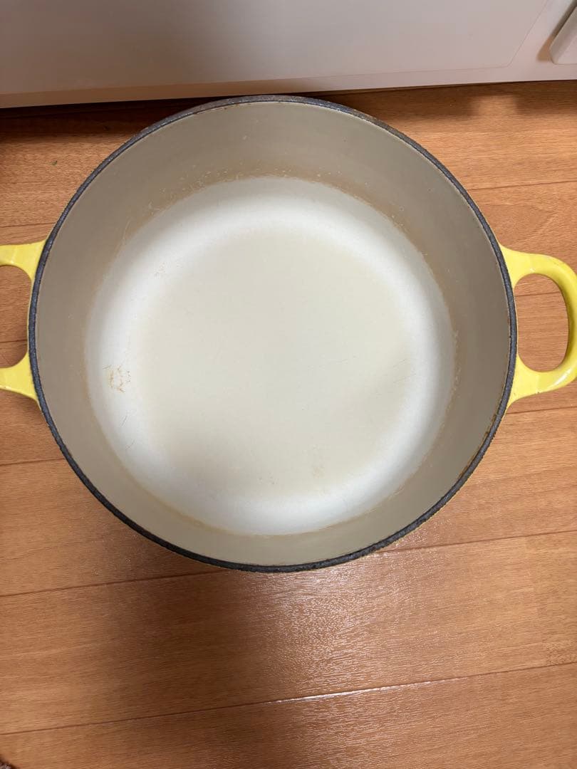 LE CREUSET ル・クルーゼ ココットロンド 両手鍋22cm イエロー