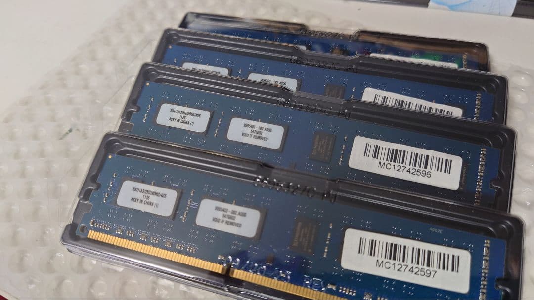 SP 8GB DDR4メモリ×２枚と4GB DDR3×４メモリセット計14枚など